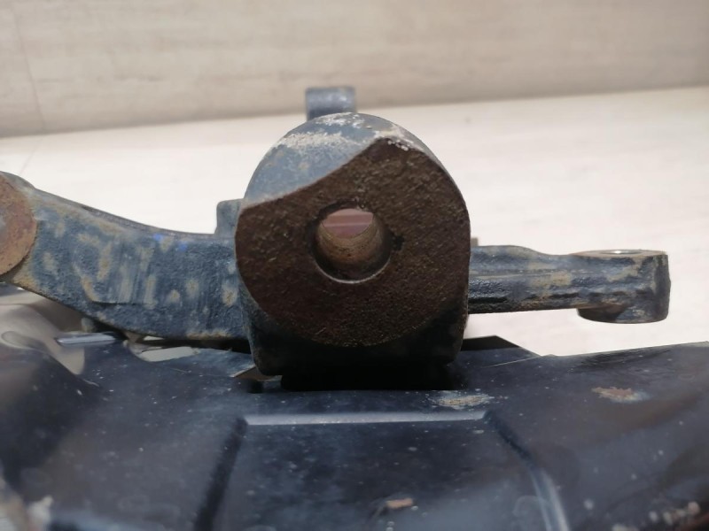 Omoda C5 кулак передний левый