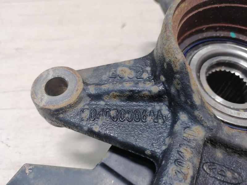 Omoda C5 кулак передний правый