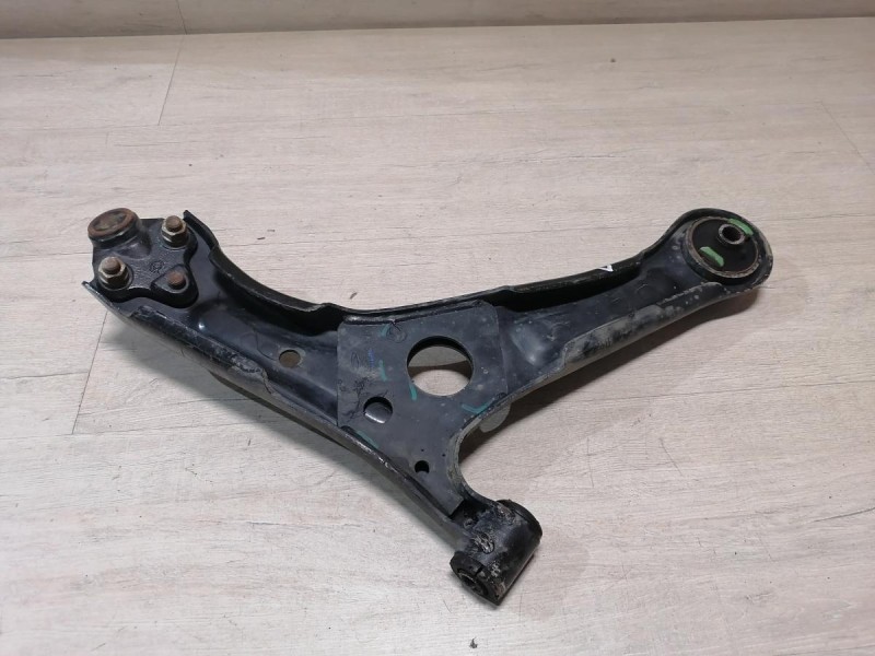 Omoda C5 рычаг левый