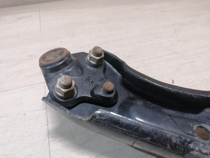 Omoda C5 рычаг левый