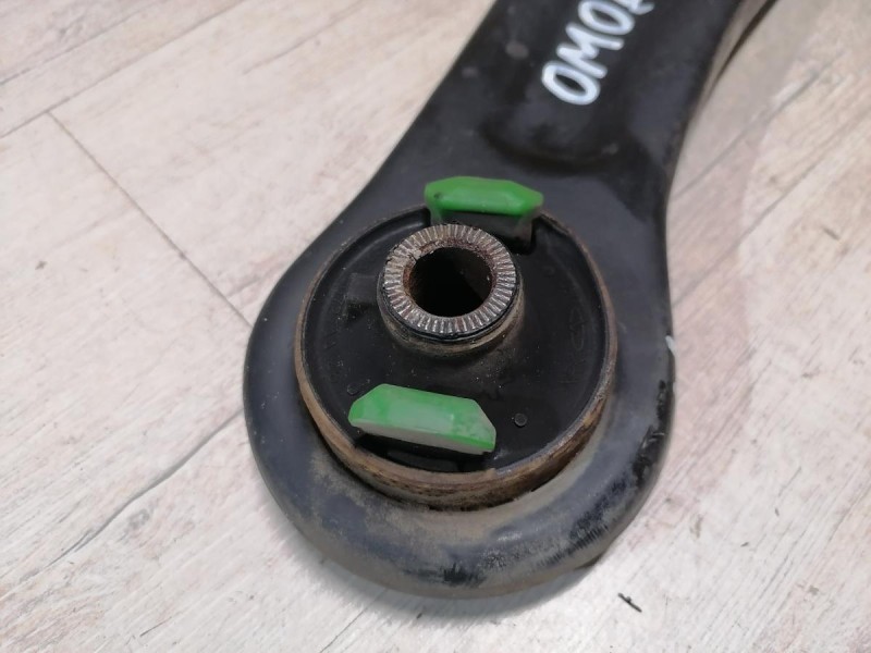 Omoda C5 рычаг передний правый