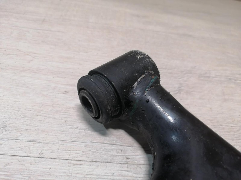 Omoda C5 рычаг передний правый