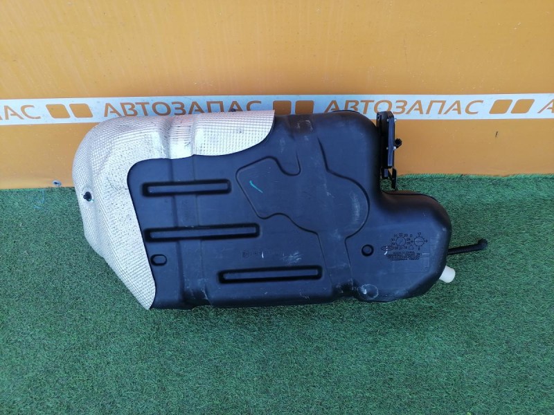 Omoda C5 бензобак