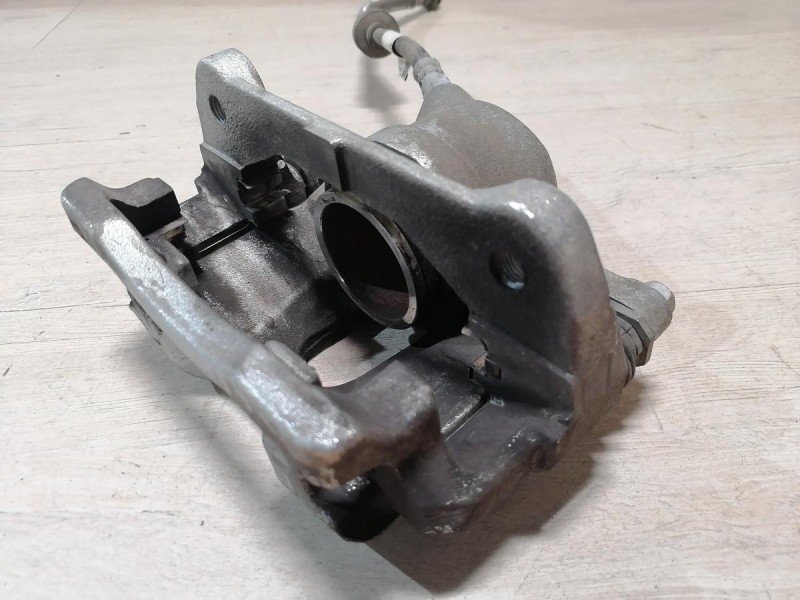 Omoda C5 суппорт передний левый