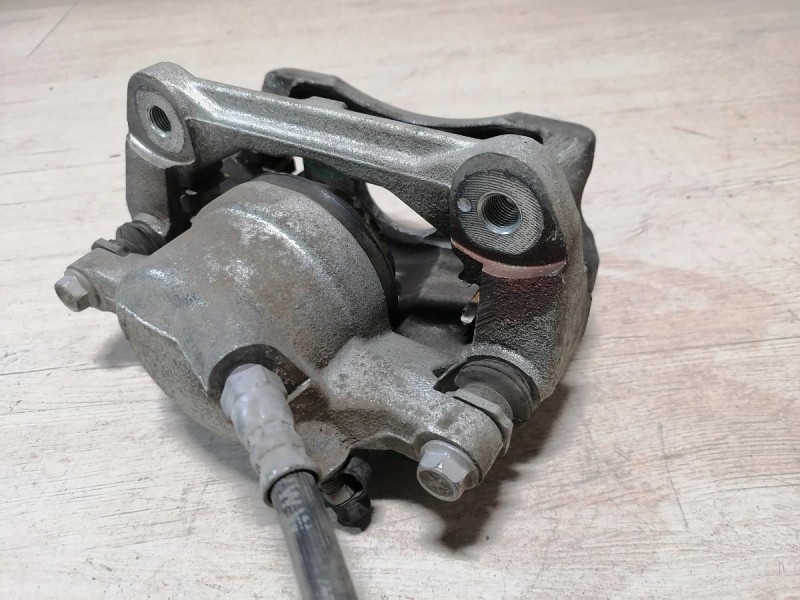 Omoda C5 суппорт передний левый