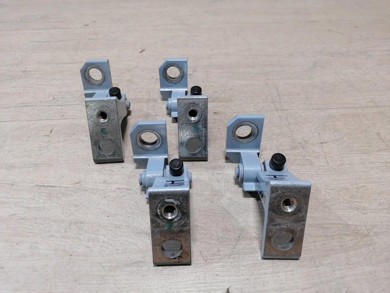 Omoda C5 петля двери правая