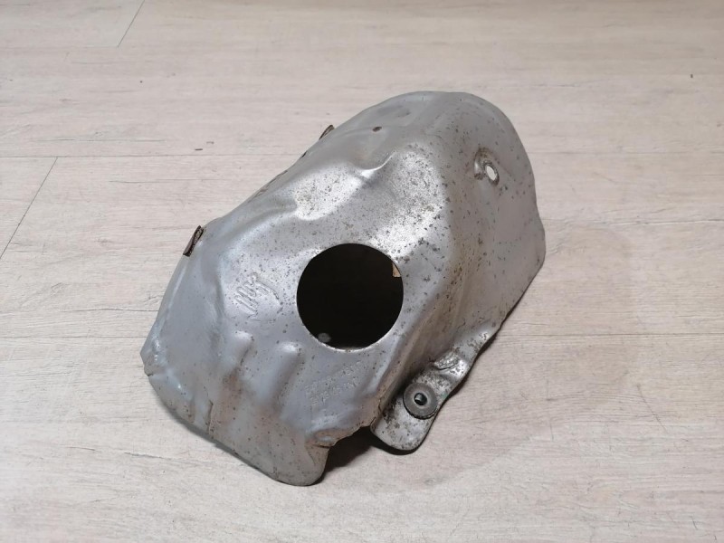 Omoda C5 тепловой экран выпускного коллектора