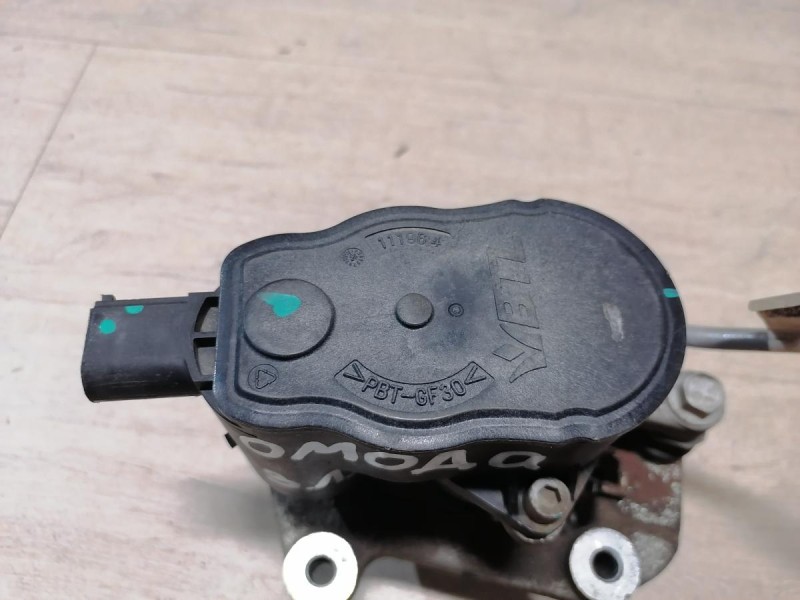 Omoda C5 суппорт задний левый эл ручник