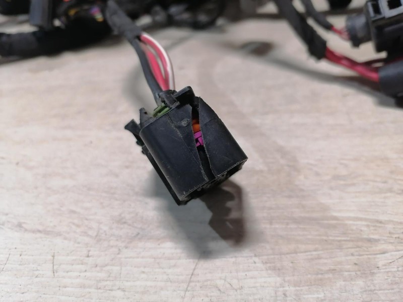 Omoda C5 проводка салона деф