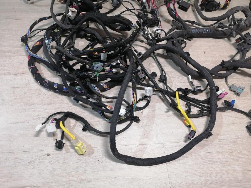 Omoda C5 проводка салона деф