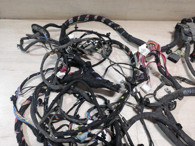 Omoda C5 проводка салона деф