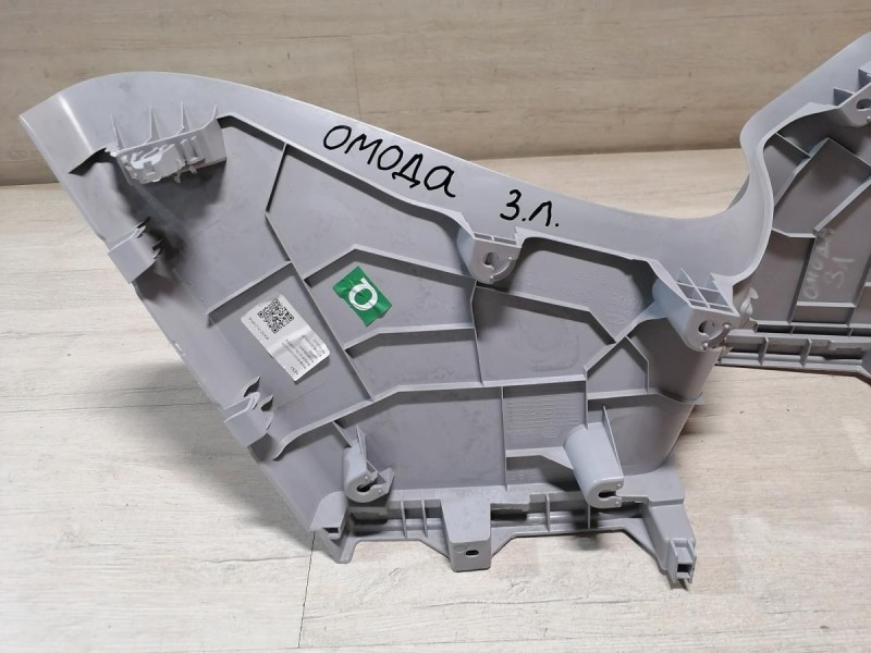 Omoda C5 обшивка задней стойки верхняя левая под полку