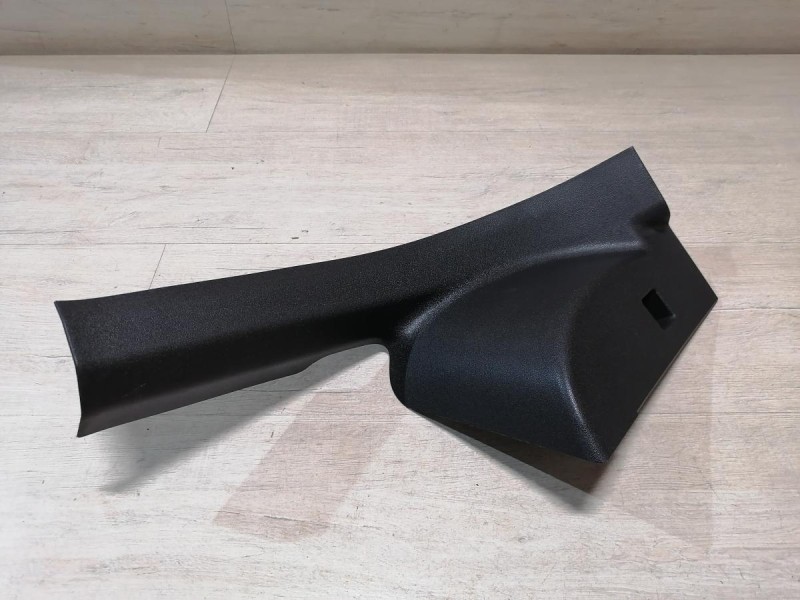 Omoda C5 обшивка порога задняя правая