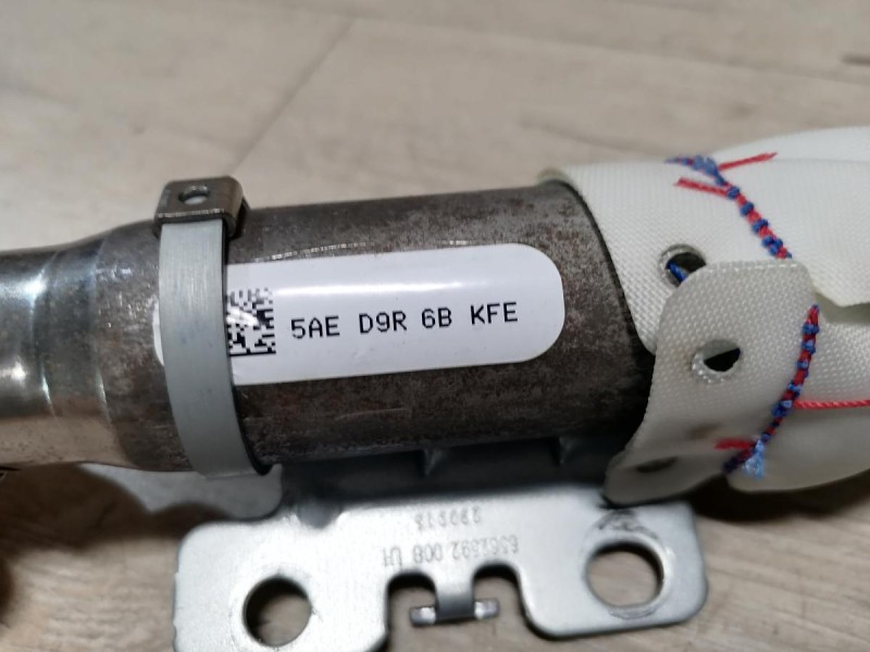 Omoda C5 шторка безопасности левая стрел