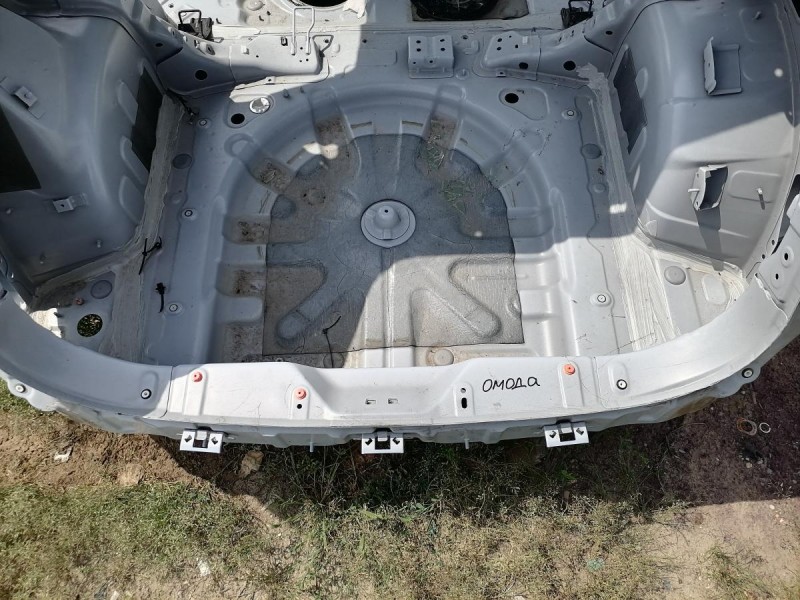 Omoda C5 панель задняя ниша под запаску
