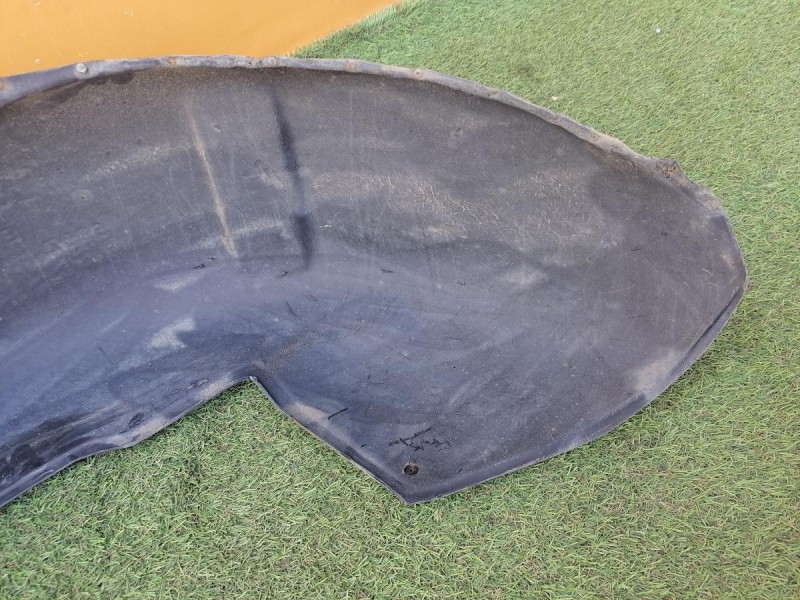 Niva №6 подкрылок задний правый