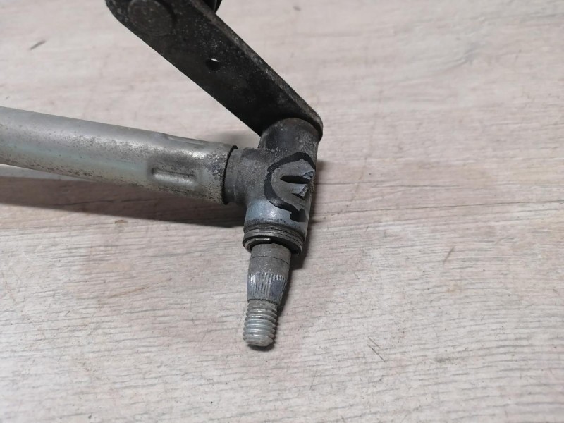 Niva №6 трапеция дворников деф