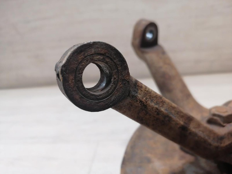 Niva №6 кулак левый