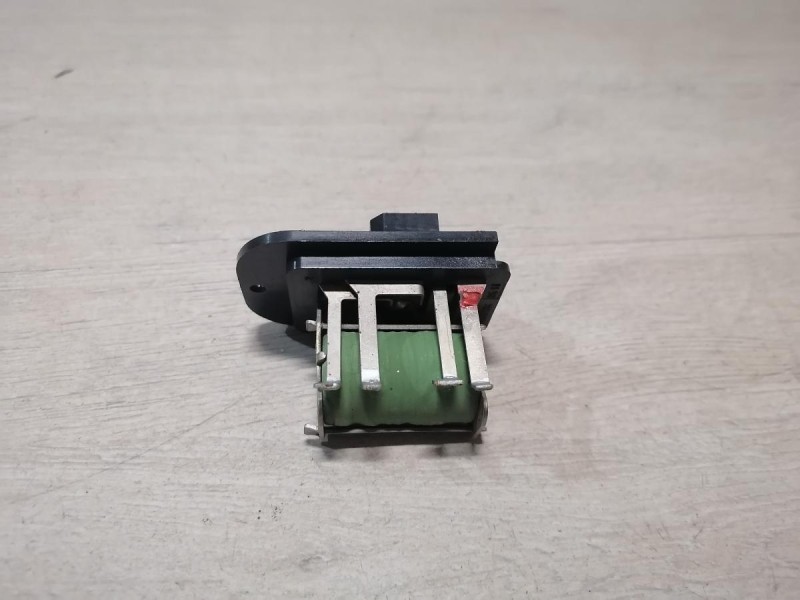 Niva №6 резистор печки