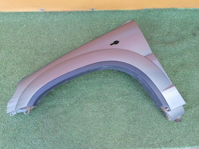 Niva №6 крыло переднее левое