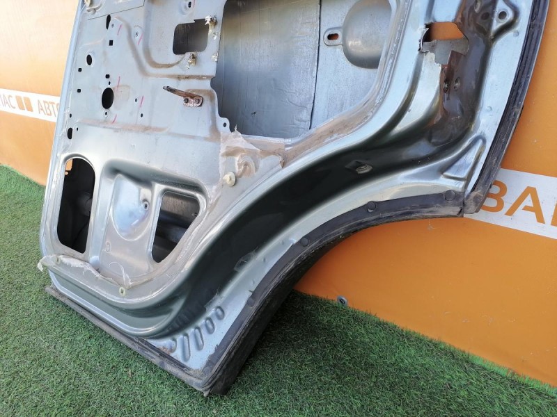 Niva №6 дверь задняя правая деф