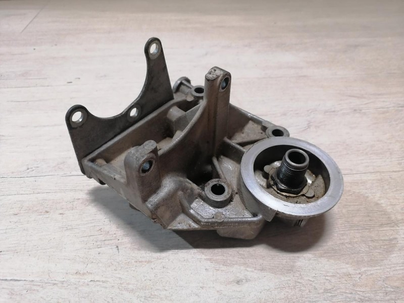 Niva №6 кронштейн ГУР