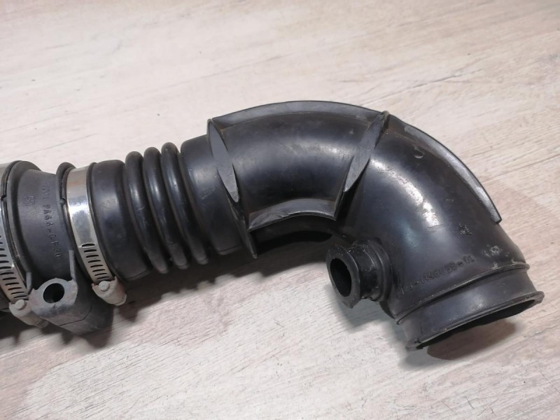 Niva №6 патрубок воздушного фильтра дроссельной заслонки деф