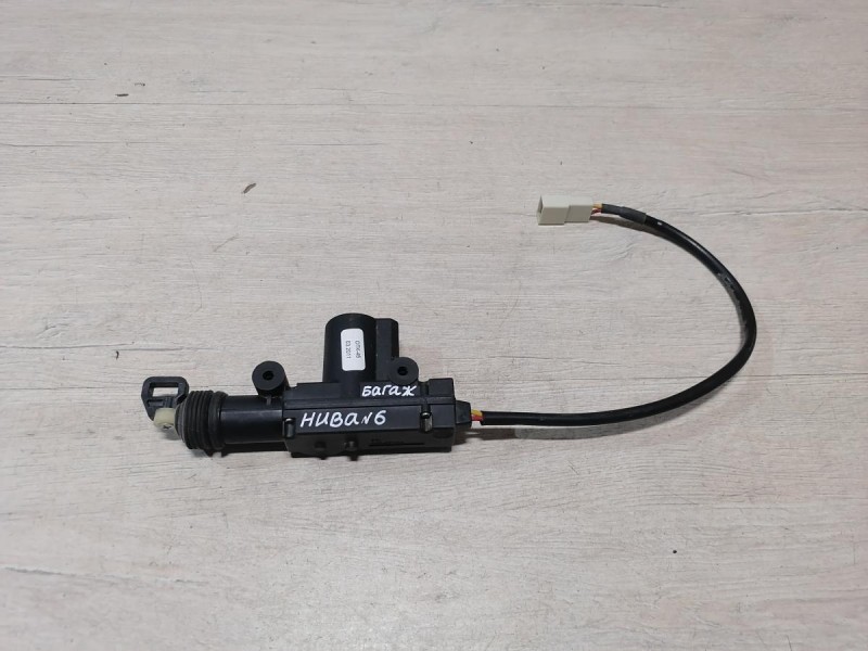 Niva №6 активатор замка крышки багажника