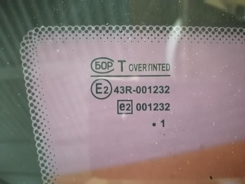 Niva №6 форточка левая