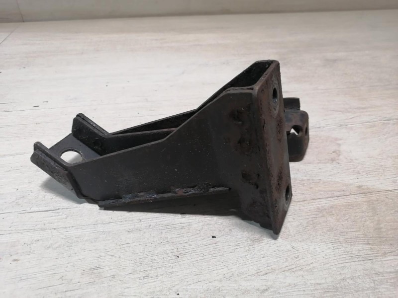 Niva №6 кронштейн подушки двигателя левый