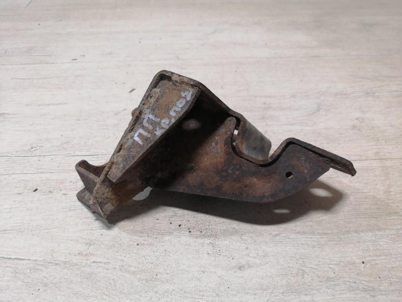 Niva №6 кронштейн подушки двигателя правый