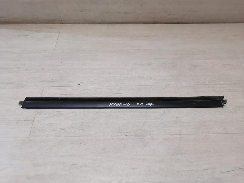 Niva №6 бархотка наружная задняя правая