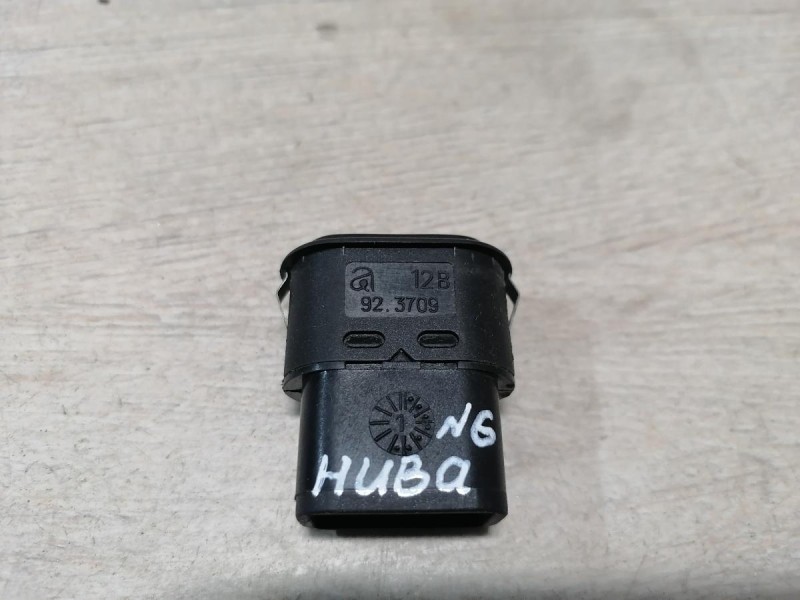 Niva №6 кнопка стеклоподъемника