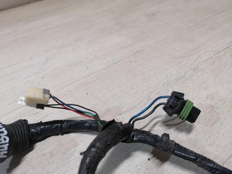 Niva №6 проводка двери передняя левая