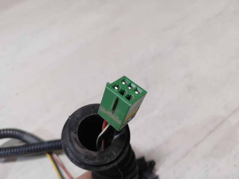 Niva №6 проводка двери задняя