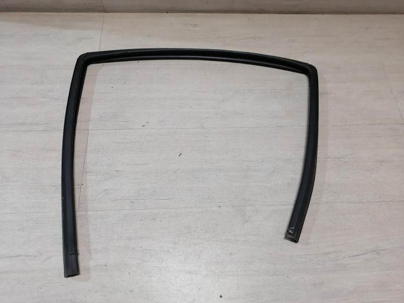 Niva №6 бархотка верхняя задняя правая