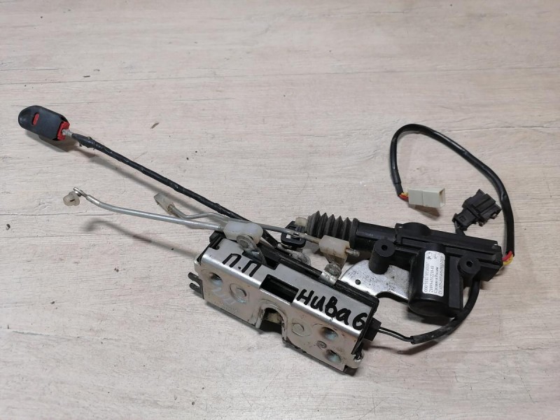 Niva №6 замок двери передний правый