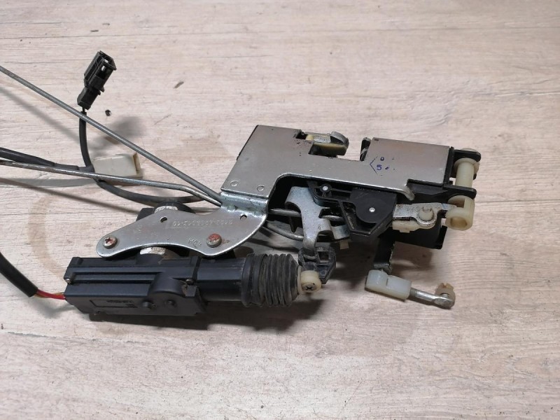 Niva №6 замок двери задний левый