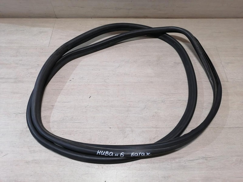 Niva №6 уплотнитель багажника