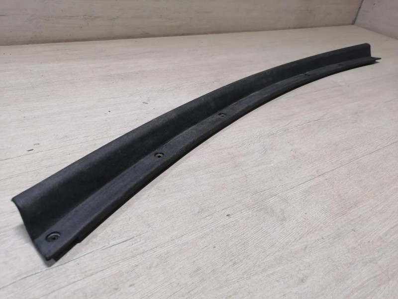 Niva №6 обшивка задней панели накладка