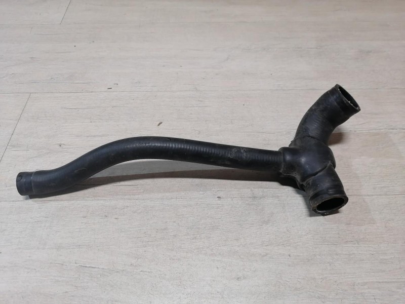 Niva №6 патрубок охлаждения двигателя тройник