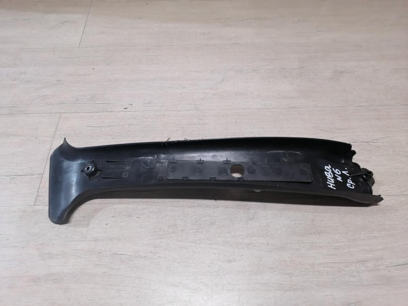 Niva №6 обшивка средней стойки верхняя левая