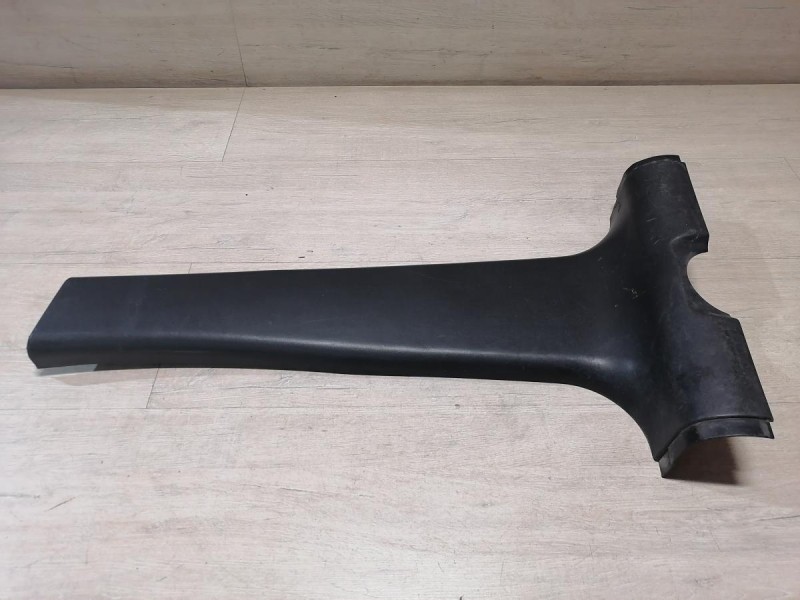 Niva №6 обшивка средней стойки нижняя левая