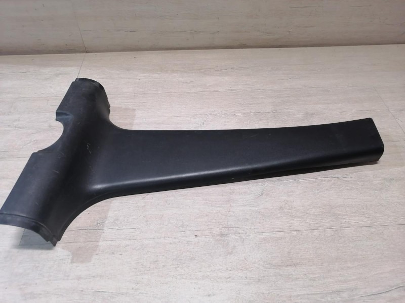 Niva №6 обшивка средней стойки нижняя левая