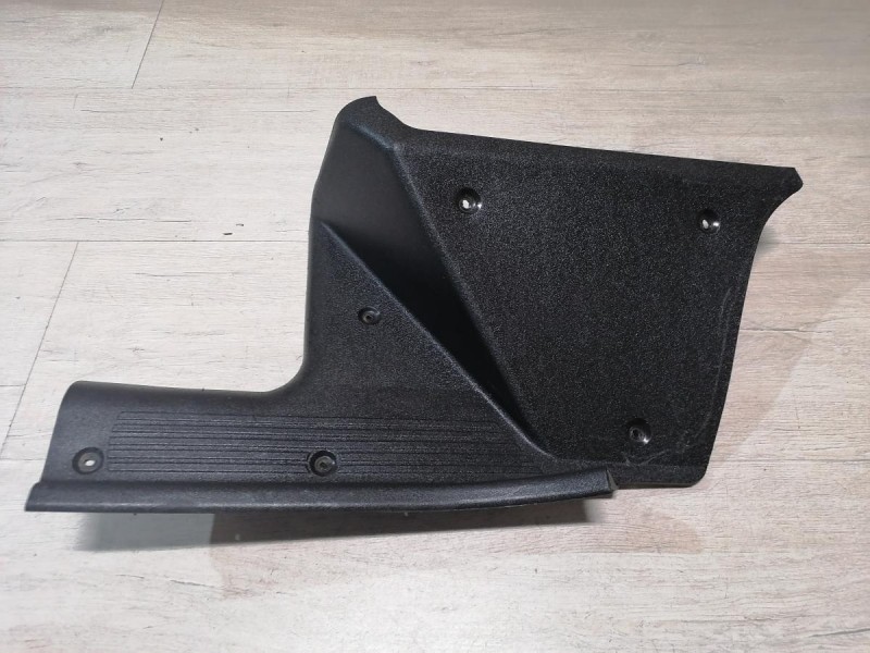 Niva №6 обшивка порога задняя левая