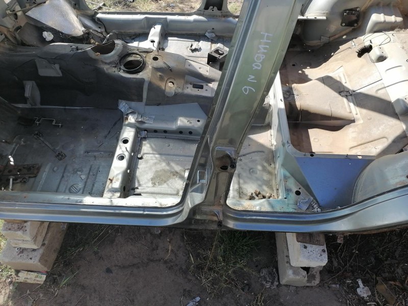 Niva №6 порог левый деф