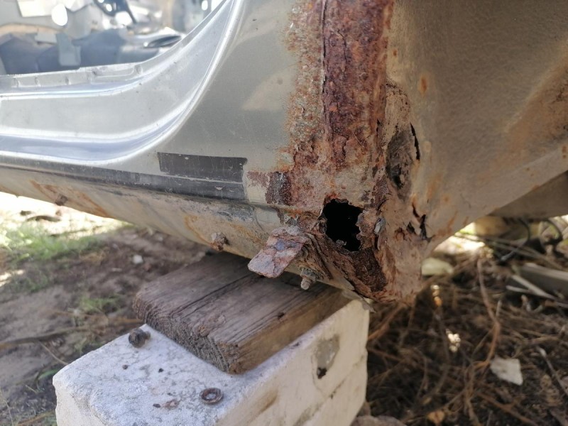 Niva №6 порог левый деф