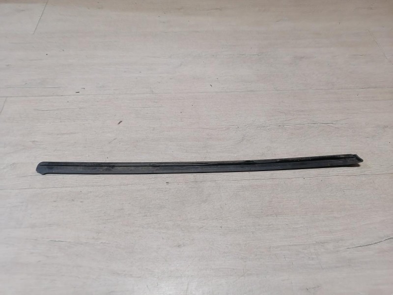 Niva №6 молдинг крыши правый