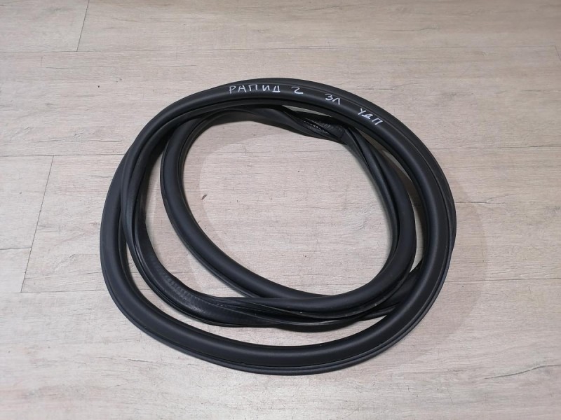 Rapid №2 уплотнитель дверного проема задний левый