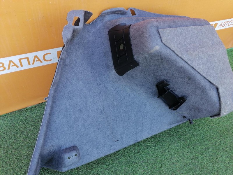 Rapid №2 обшивка багажника левая правая к-кт